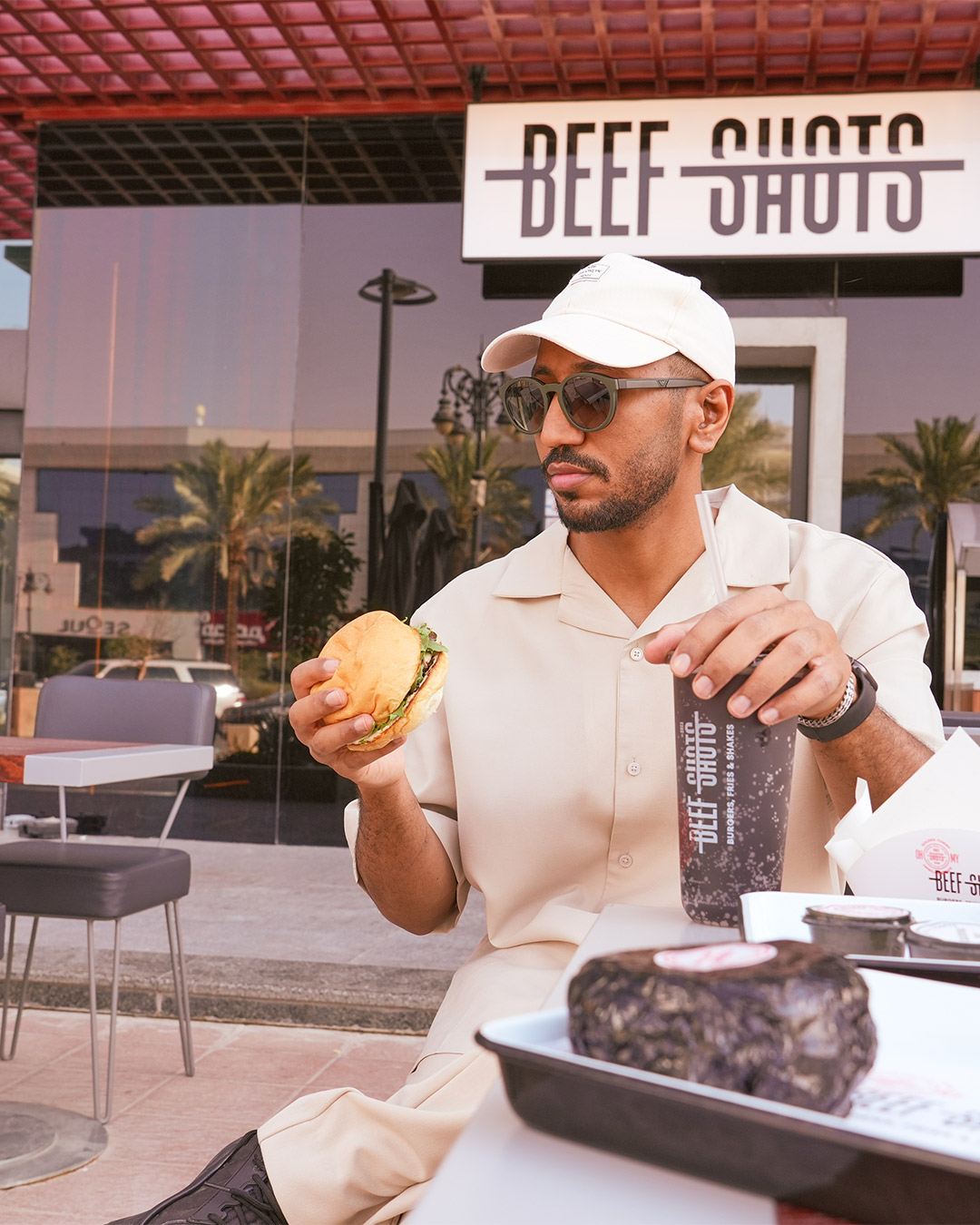 تجربة برجر خارجية – بيف شوتس الرياض